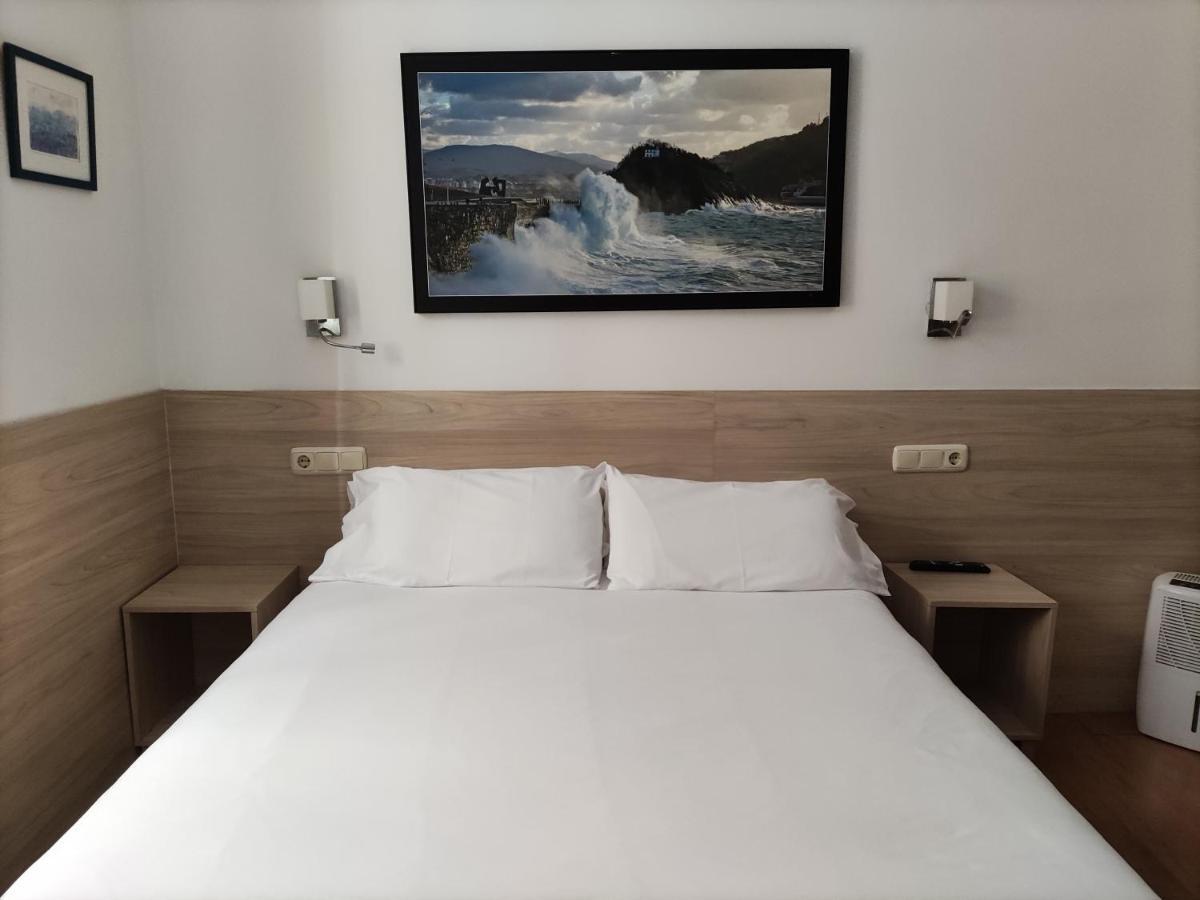 Pension Atxiki San Sebastian Buitenkant foto