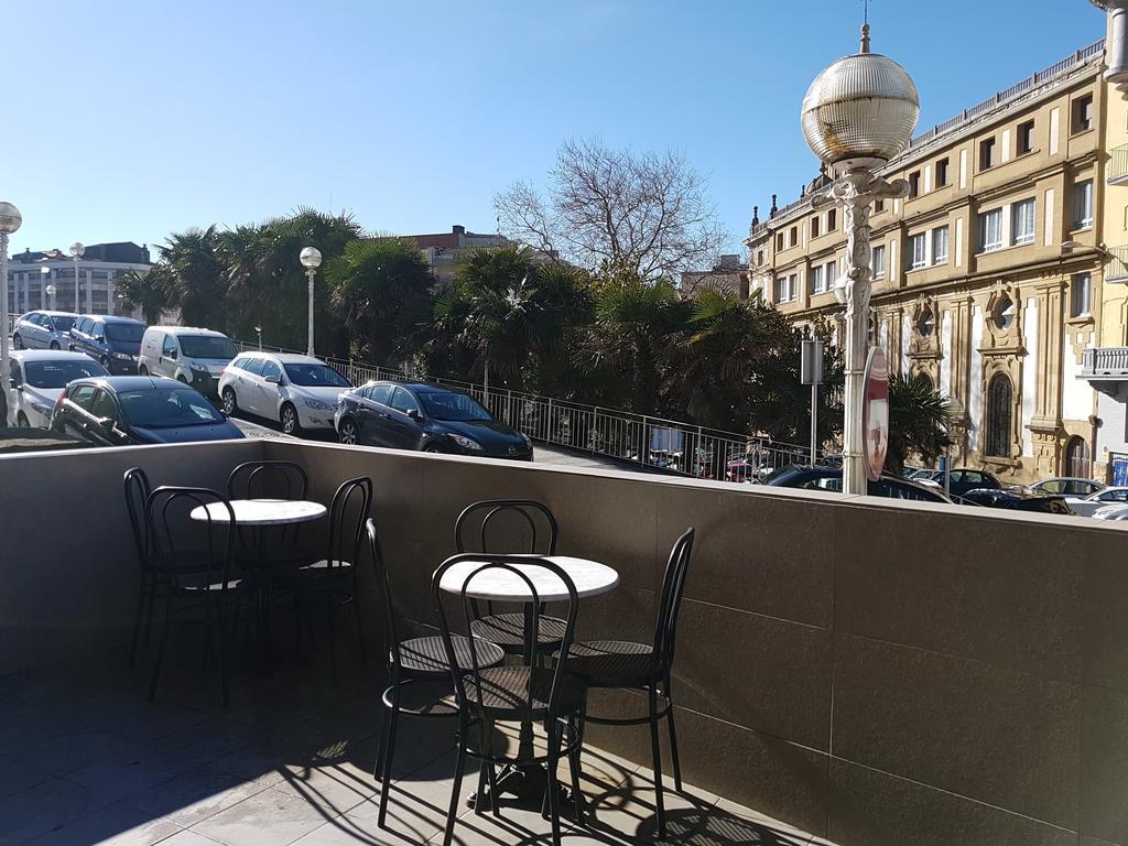 Pension Atxiki San Sebastian Buitenkant foto