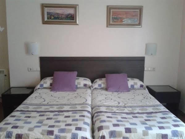 Pension Atxiki San Sebastian Buitenkant foto